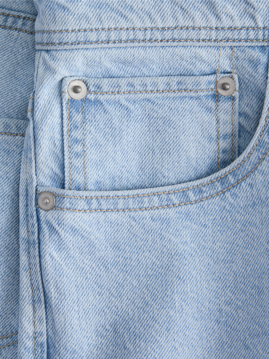 model_shot-detail
